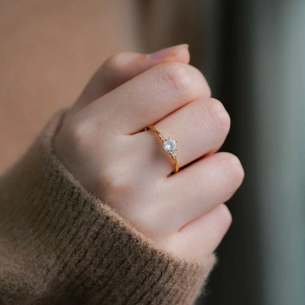 SPIRAL ETERNITY RING