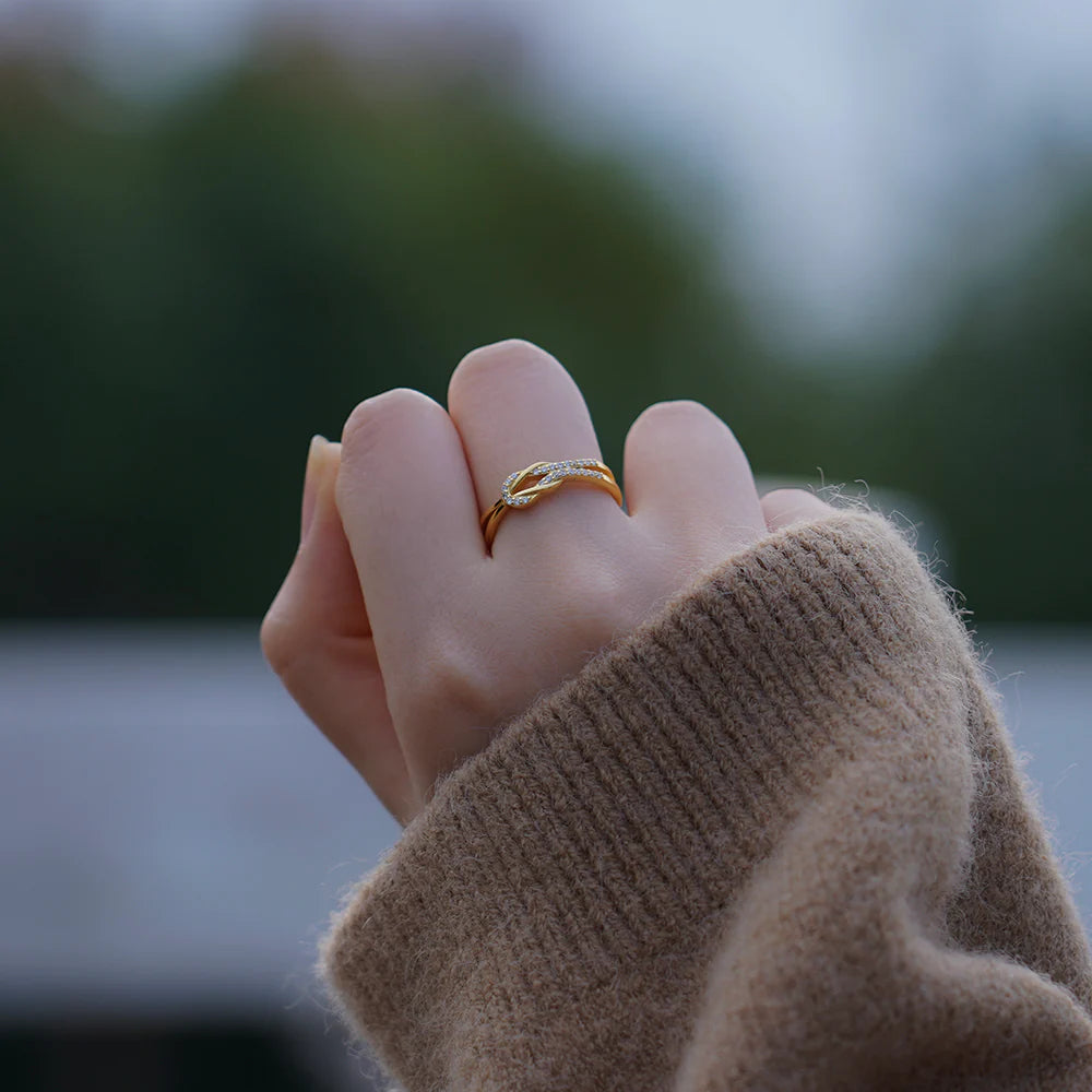 STERLING SILVER KNOT RING